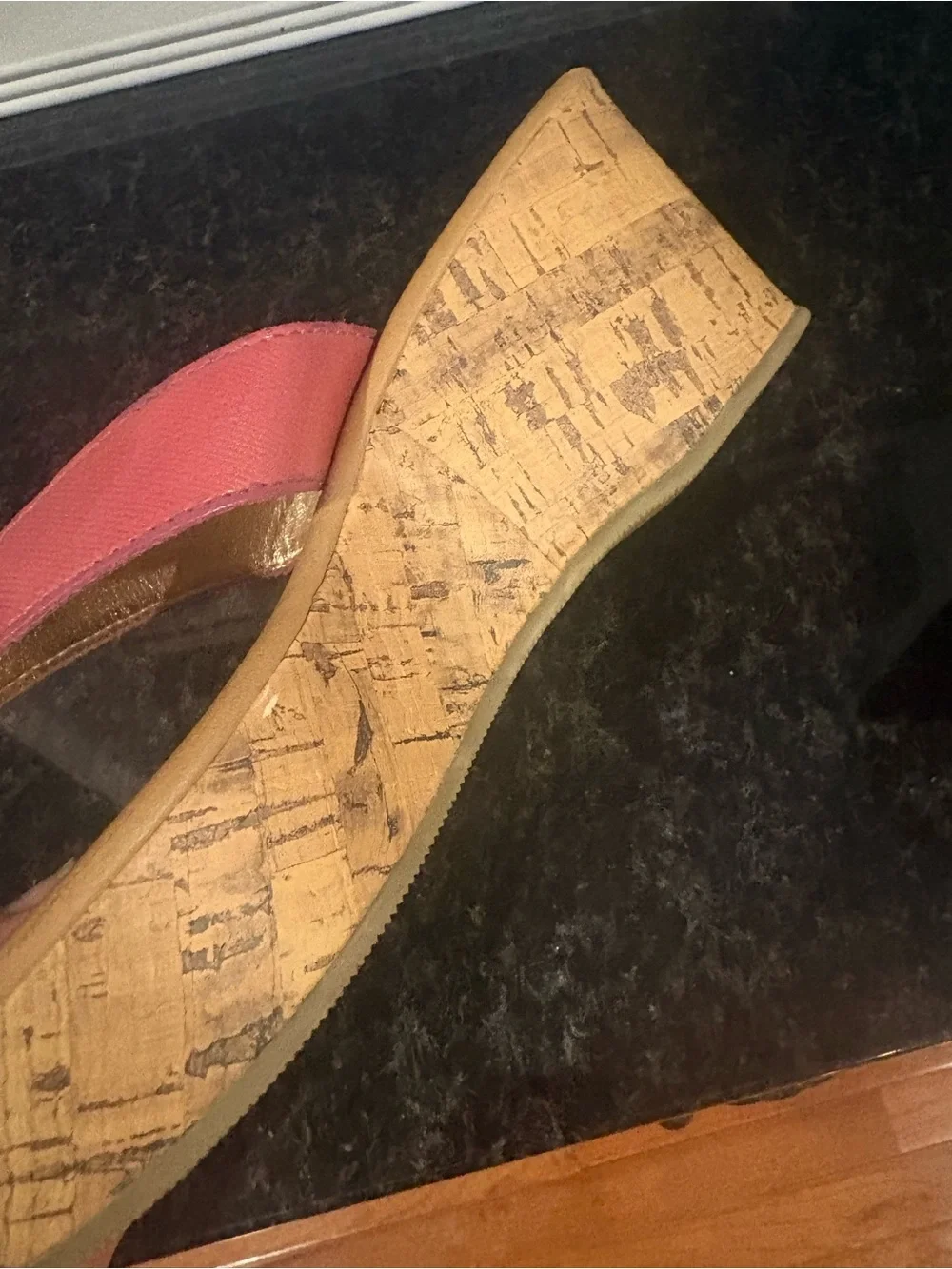 Kohl's Women's Cork Wedge Thong Sandals in Pink and White